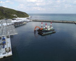 施工状況(1) 浚渫作業【東浦漁港-3.5m】