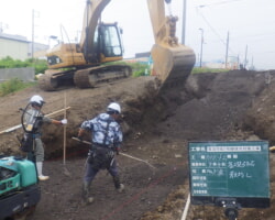 施工状況(1) 床掘・砕石敷均し