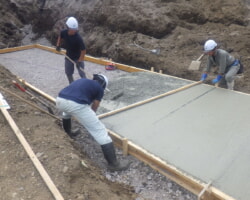 施工状況(2) 均しコン打設