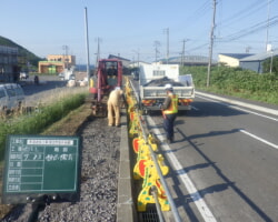 施工状況(1) アスファルト舗装撤去