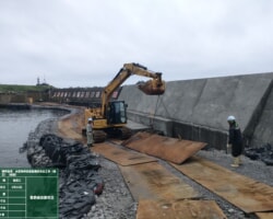 【仮設工】施工状況(12) 敷鉄板