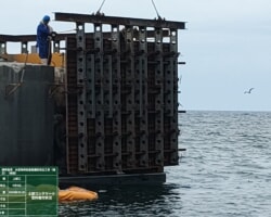 【水中コンクリート・上部コンクリート】施工状況(9) 上部コンクリート型枠組立